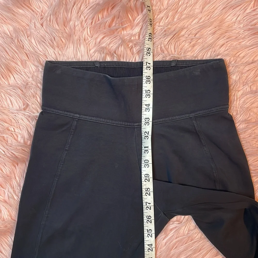 Nike High Rise‎ Black Leggings Size Medium